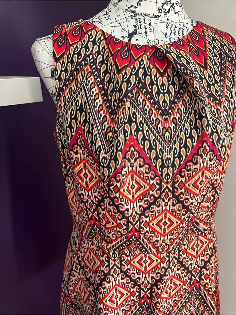 CB Signature Red, Black and Cream Geometric Sleeveless Dress - Picture 3 of 9